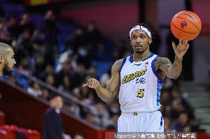 实力大增？北京购入超级外援巴里·布朗外援优先续约权已成定局