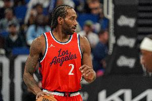 美记：猛龙亟需促成伦纳德交易 否则休赛期努力将白费
