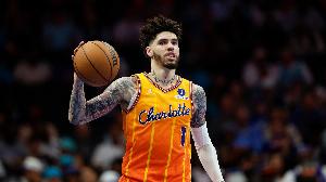 球爹：为了让儿子适应高强度对抗 我经常带他们去贫民窟打野球